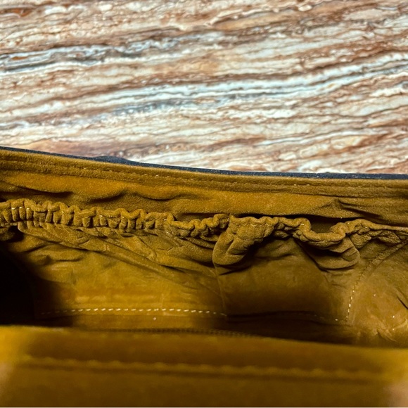 Patricia Nash - Picture 7 of 9